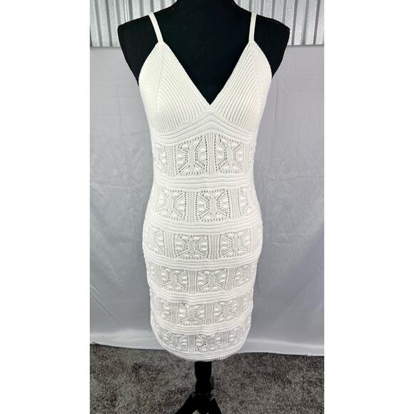 Olive & Oak Dresses & Skirts - Olive & Oak white crochet lined sleeveless dress formal casual size Medium